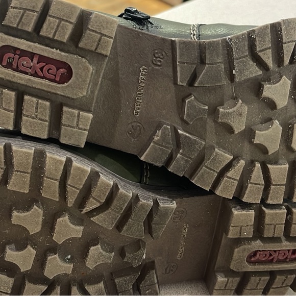 Lulu lemon sz 8 hoodies - Picture 5 of 8